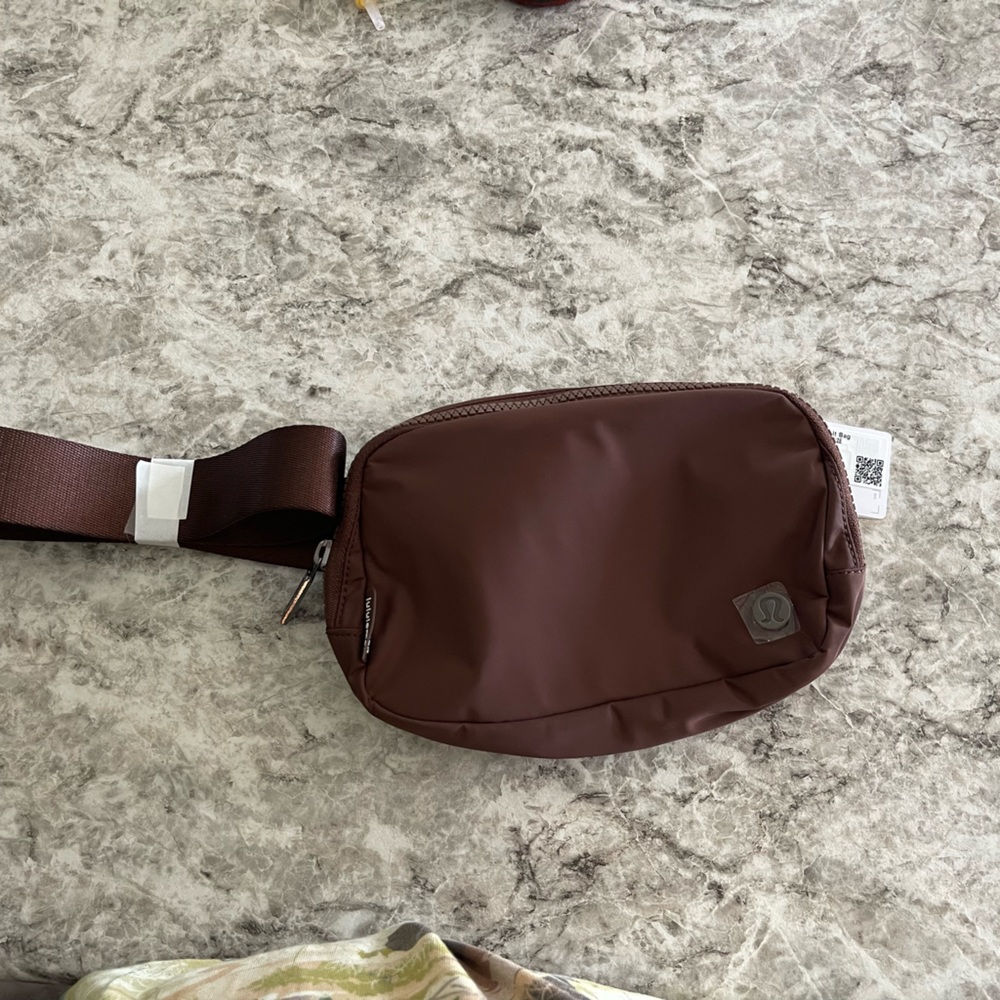 lululemon belt bag BNWT